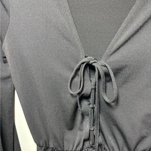 Topshop size 2 black tie front long sleeve romper 129 - Picture 4 of 5